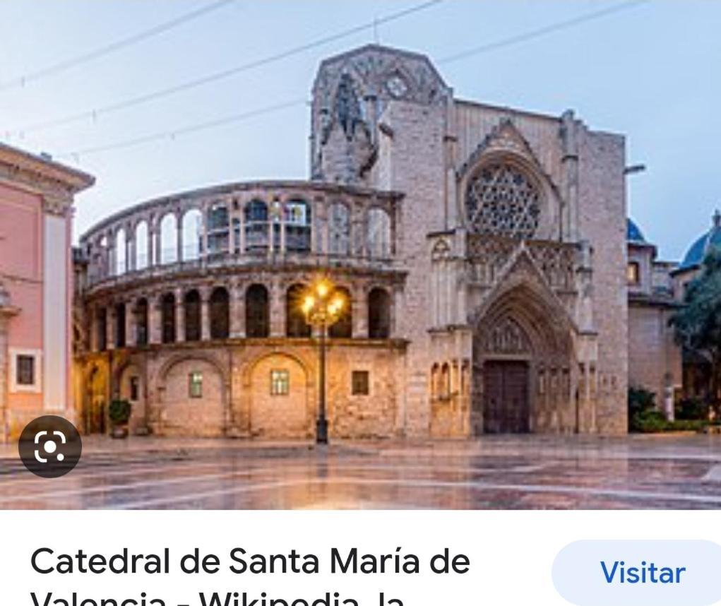 Valencia Centro Andando Y Playa Malvarrosa Tranvia מראה חיצוני תמונה